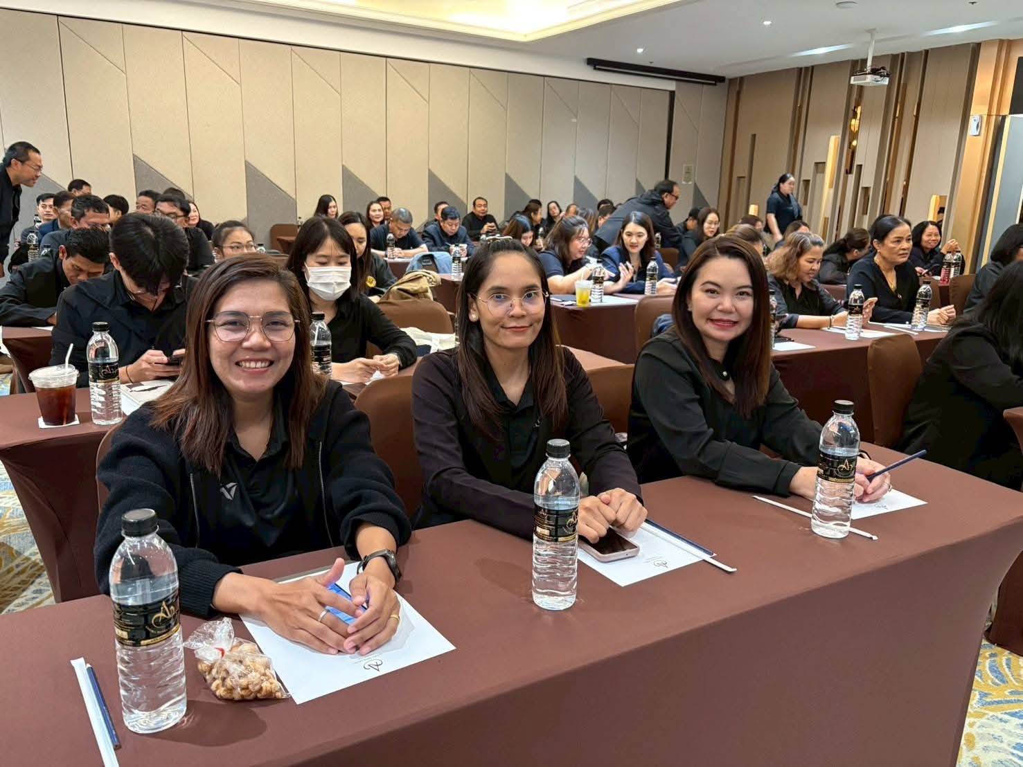 title - โครงการสัมมนาเชิงปฏิบัติการ หลักสูตร สร้างและพัฒนาศักยภาพผู้ตรวจประเมินเพื่อเตรียมความพร้อมด้านการตรวจรับรอง GAP พืชอาหารและข้าวในเขตปฏิรูปที่ดิน